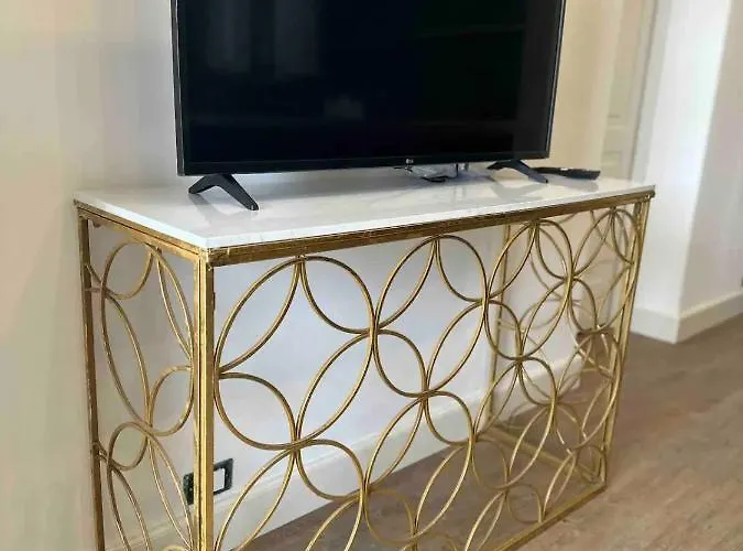 Silvio Ischia ラッコ・アメーノ